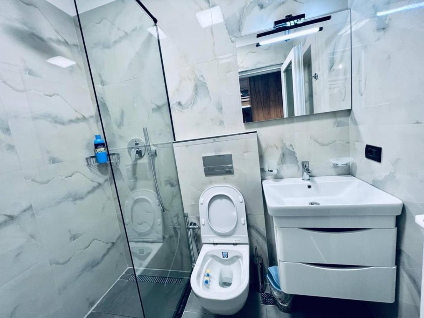 Apartment Comfy In Center Tirana
